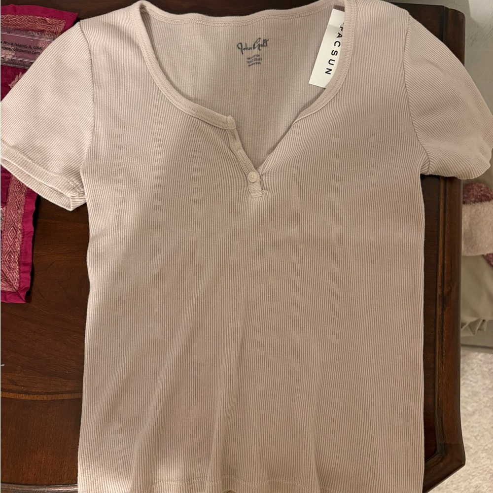 Brandy Melville Cream Short Sleeve Shirt